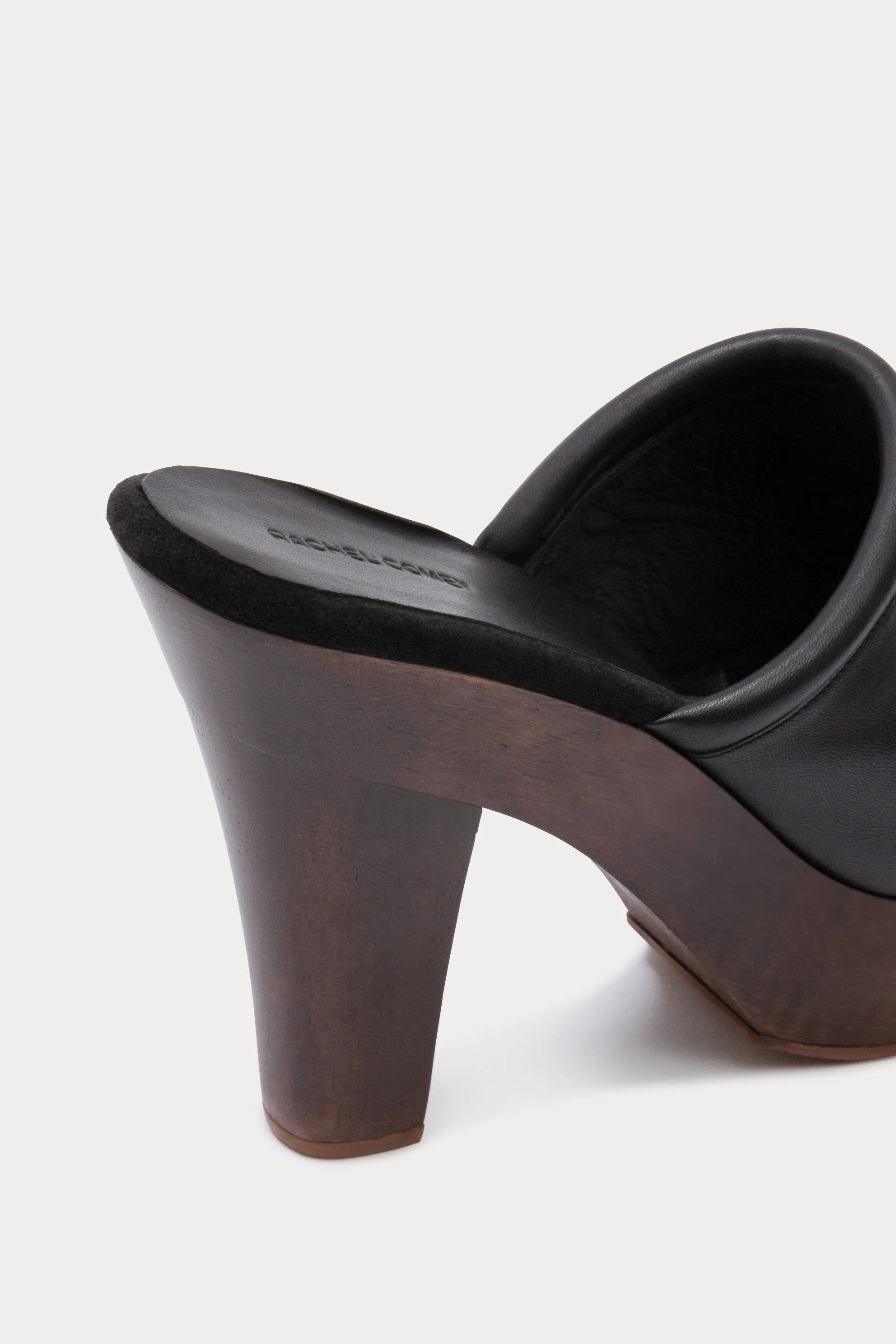 Faustine Pump Clog