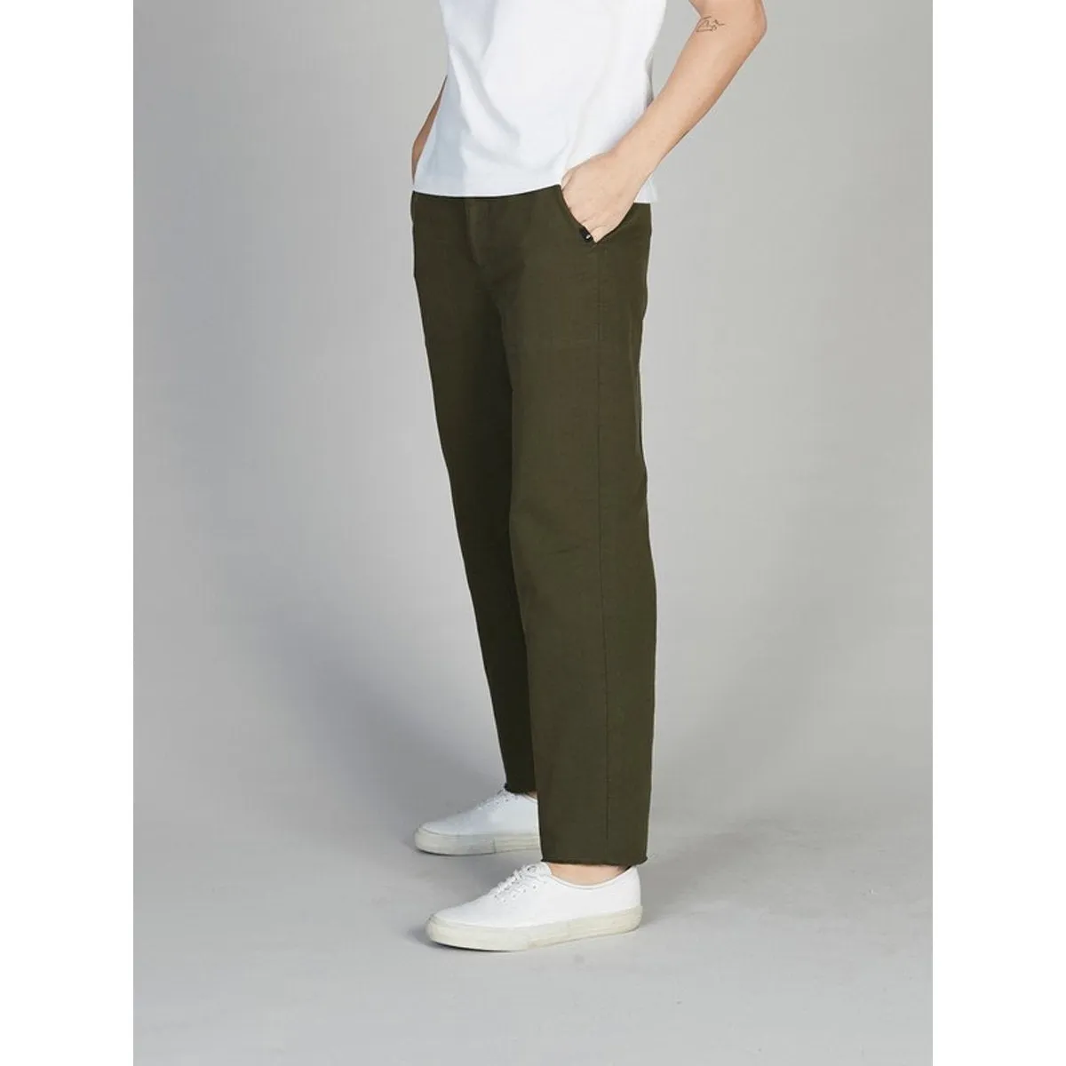 Quiksilver Women's Flared Cropped Linen Pants